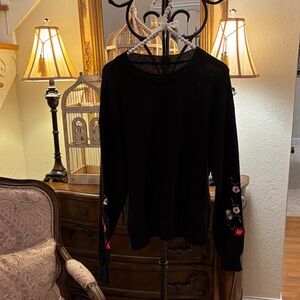 SHEIN‎ 💐Black Sweater with Floral Embroidery~Sz Large never worn